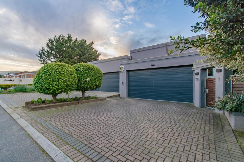 4 Bedroom Property for Sale in D